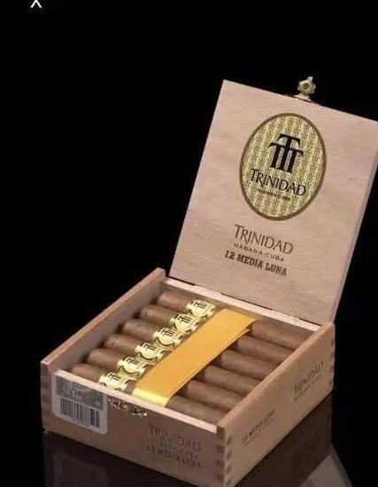 进口香烟中价格最高的品牌通常包括以下几种